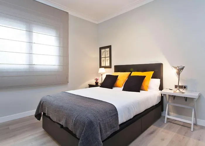 Beautiful Apartment Next To Sagrada Familia *